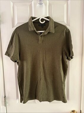 Banana Republic Men's Olive Green Polo